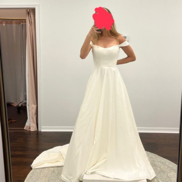 Structured A-line Wedding Gown - Picture 3 of 5